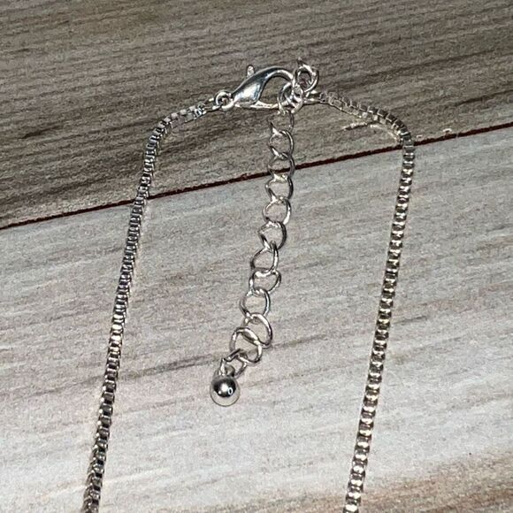 Spiral Disk Pendant With Rhinestone Center On Box Chain Classic Rope Silver Tone - Picture 5 of 7